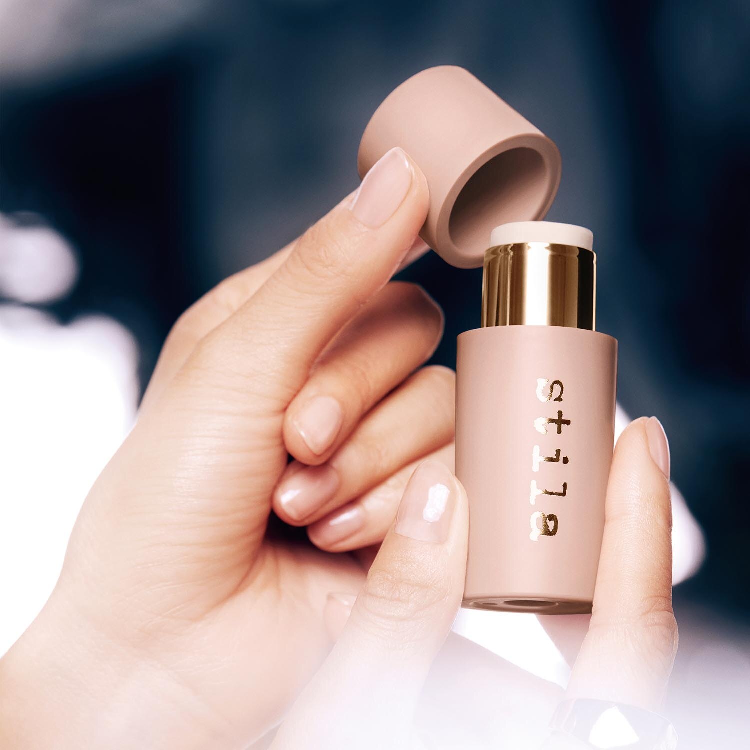 ALL ABOUT THE BLUR INSTANT BLURRING STICK (BARRA ANTI-IMPERFECCIONES)